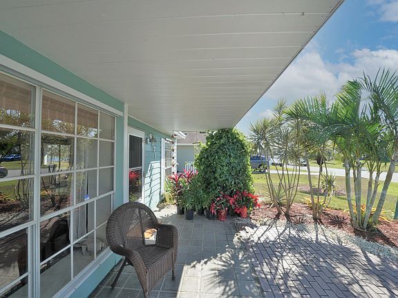 3rd image of 9171 Carma Dr