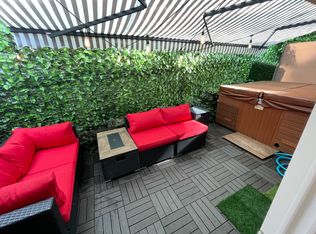 4050 W Lake Sammamish Pkwy NE UNIT 1, Redmond, WA 98052