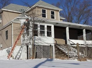 150 Main St, Hickory, PA 15340