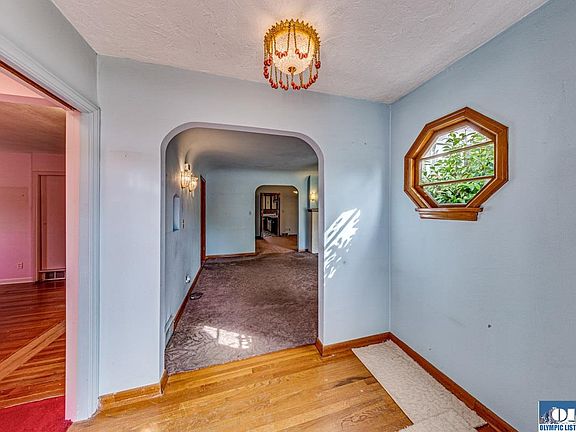 5th image of 1327 E 2nd St