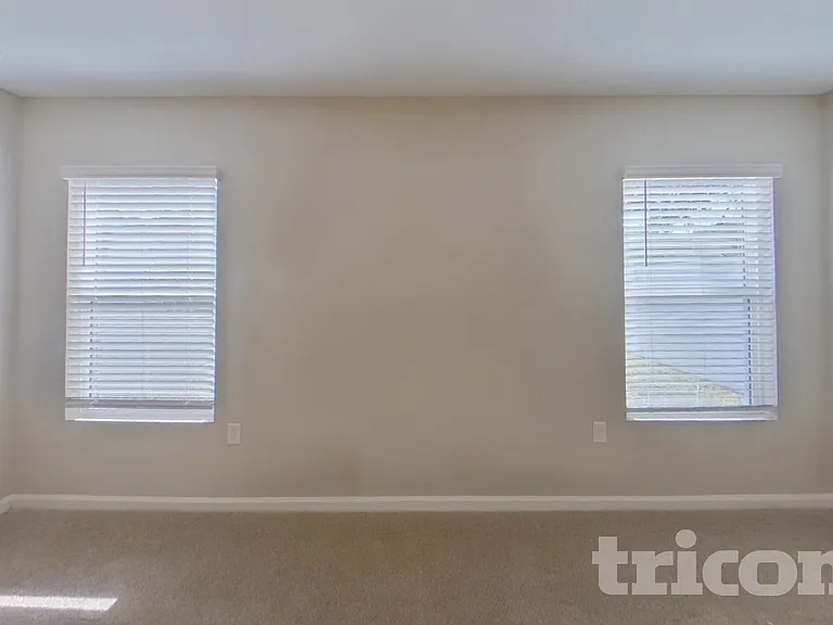 2025 Howard Christy Ct — Photo 6