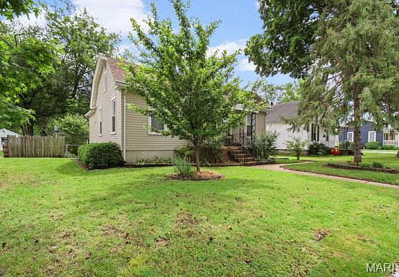 4th image of 402 N Taylor Ave