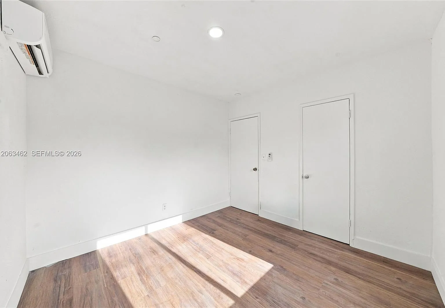 2 bed, 1244 sqft, $1,900 — Photo 3