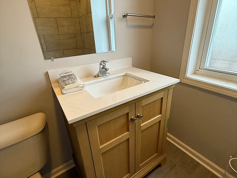 1341 N Lawndale Ave #2R — Photo 9