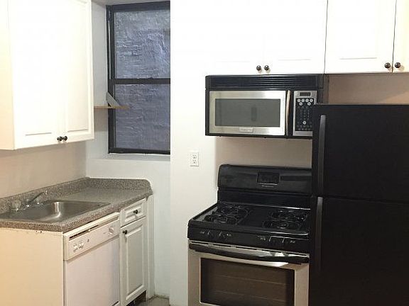 3rd image of 313 W 114th St APT 1C