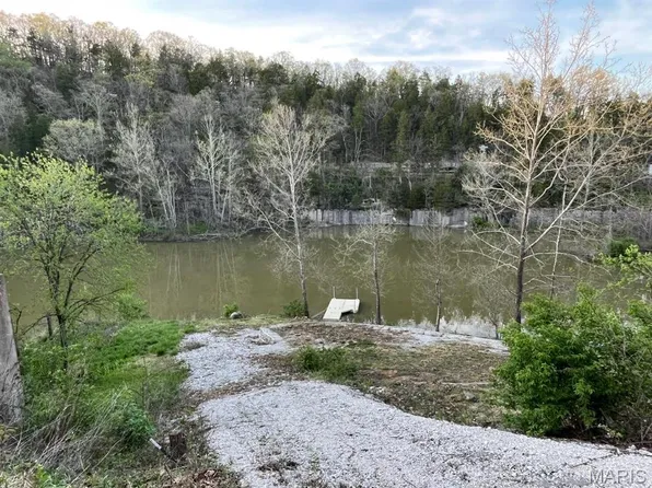 72 Lakeview Trl, New Florence, MO 63363