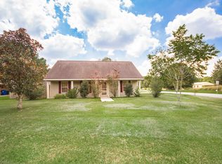 220 Chemin Metairie Rd, Youngsville, LA 70592