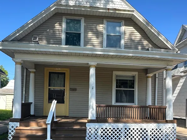 1209 S 7th St, Burlington, IA 52601