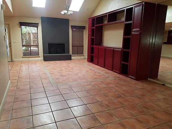 2nd image of 1400 Pebble Ct