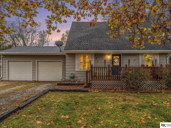 322 6th Ter, Nebraska City, NE 68410