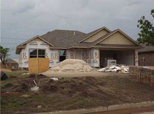 846 Cardan Pl, Moore, OK 73160