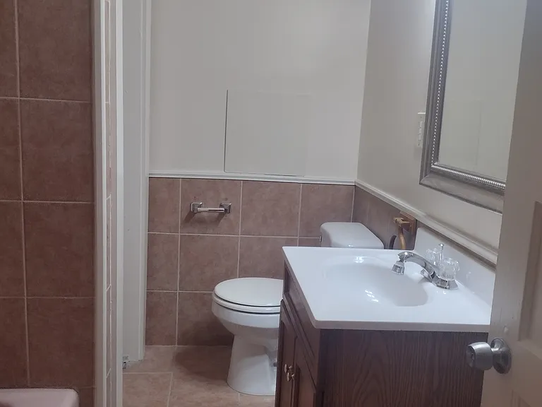 118 E 1st St #2 — Photo 11