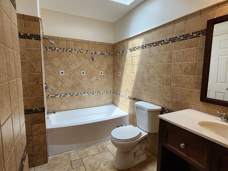 2111 Kalibo St — Photo 14