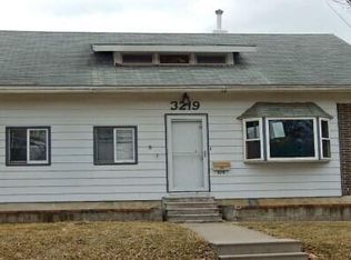 3219 4th St, Des Moines, IA 50313