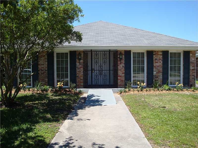 1st image of 4704 Southshore Dr