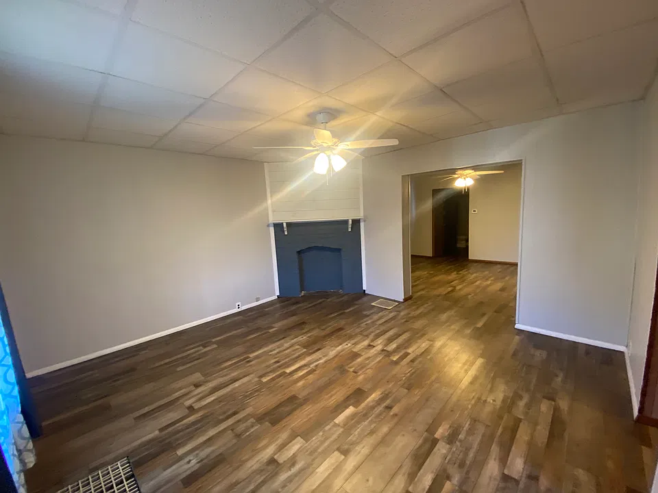 215 Hoffman Ave #1