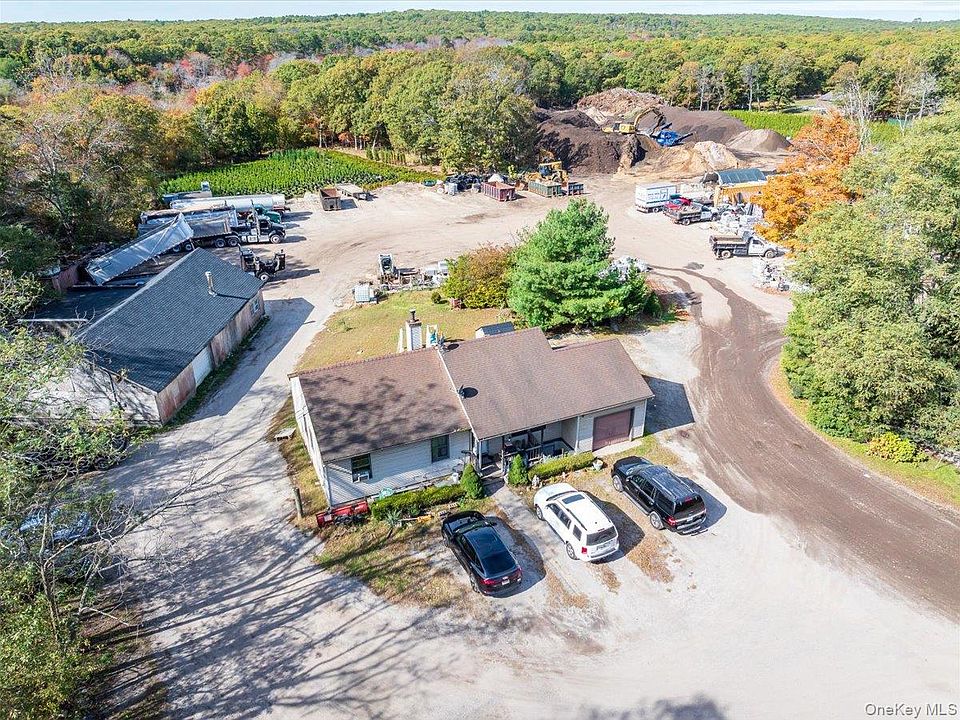 1st image of 440 Yaphank Middle Island Road