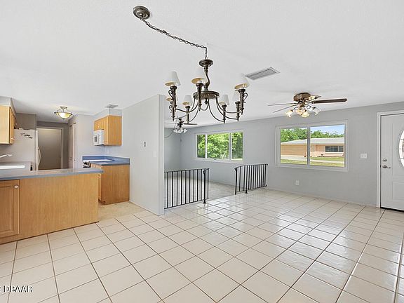 3rd image of 1657 Morgan Cir