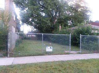 7944 S Ridgeland Ave, Chicago, IL 60617