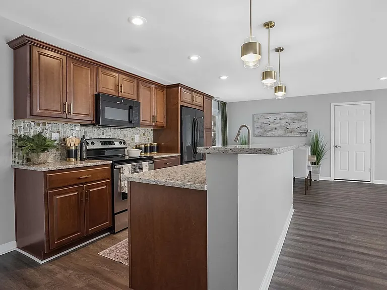 2905 W Hickory Grove Rd — Photo 13