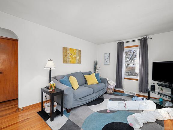 2nd image of 13627 138th St W