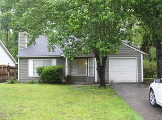 16 E White Hawthorne Dr, Savannah, GA 31419