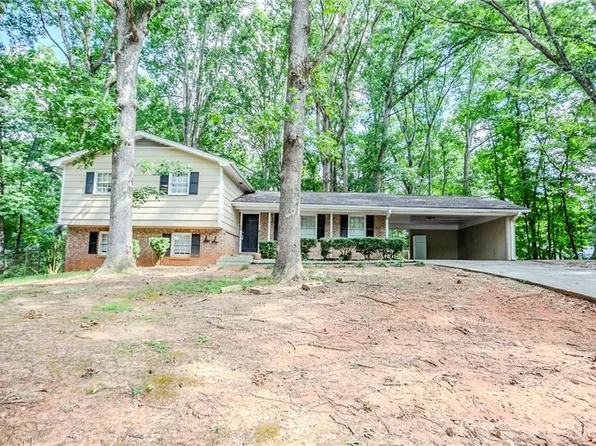 5225 Koweta Rd, Atlanta, GA 30349