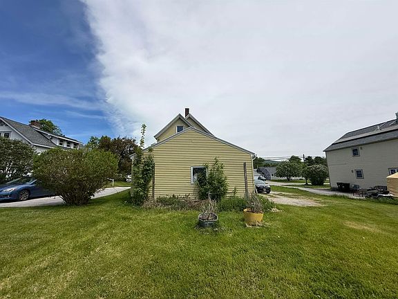 4th image of 203 Lincoln Avenue