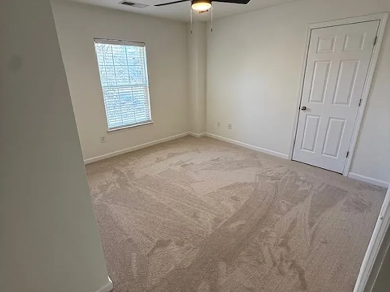 6423 Hermsley Rd — Photo 17