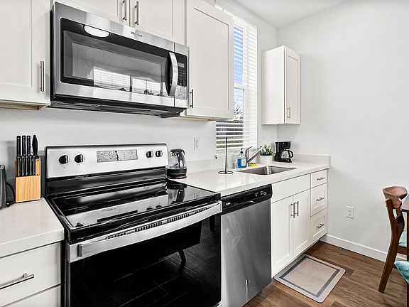 3rd image of 4329 S Puget Sound Ave #103