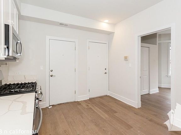 2nd image of 2543 N California Ave #1322