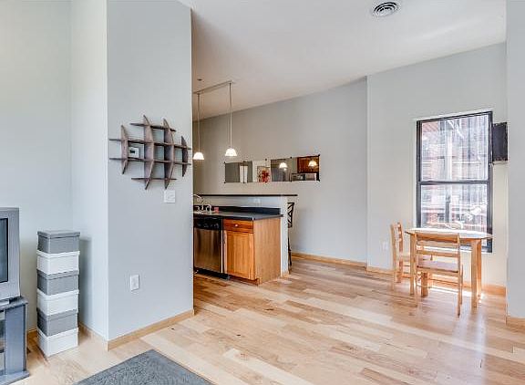 4th image of 270 4th St E Unit 201