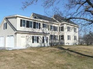 2 Wainwright Dr, Cape Elizabeth, ME 04107
