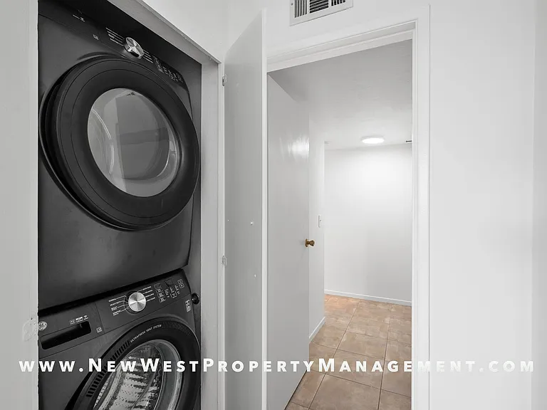 3841 Basilone St — Photo 24
