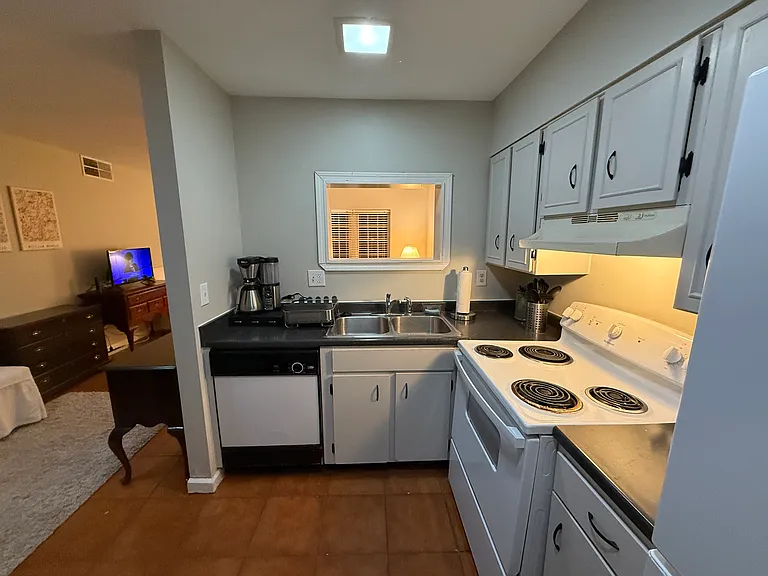 3101 Colonial Way #M — Photo 12