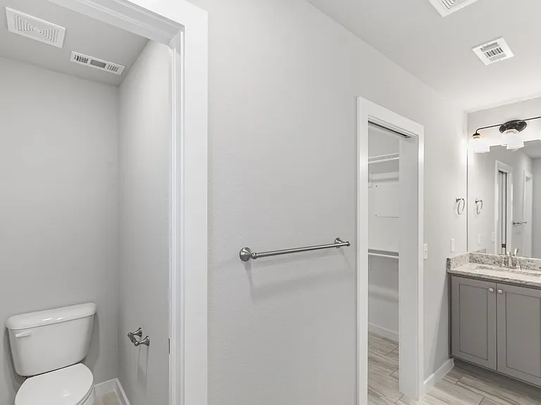 410 Peach Ave — Photo 4