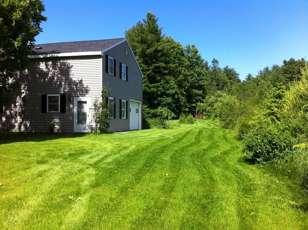 2 bed, 1.5 bath, 1080 sqft, $2,895 — Photo 2
