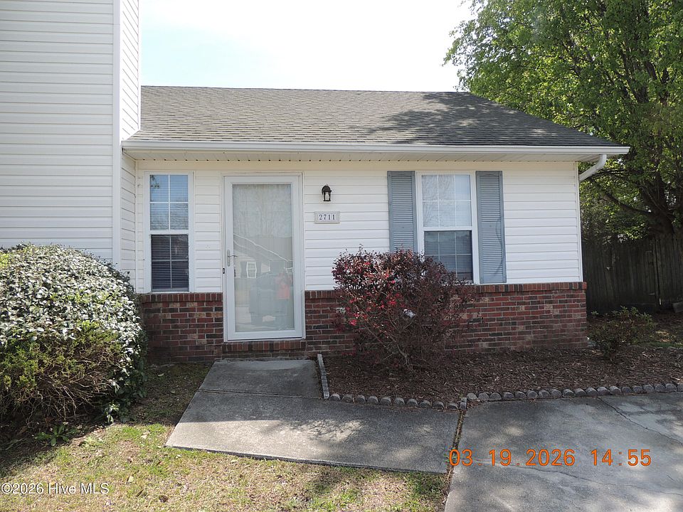 1st image of 2711 Brookfield Dr