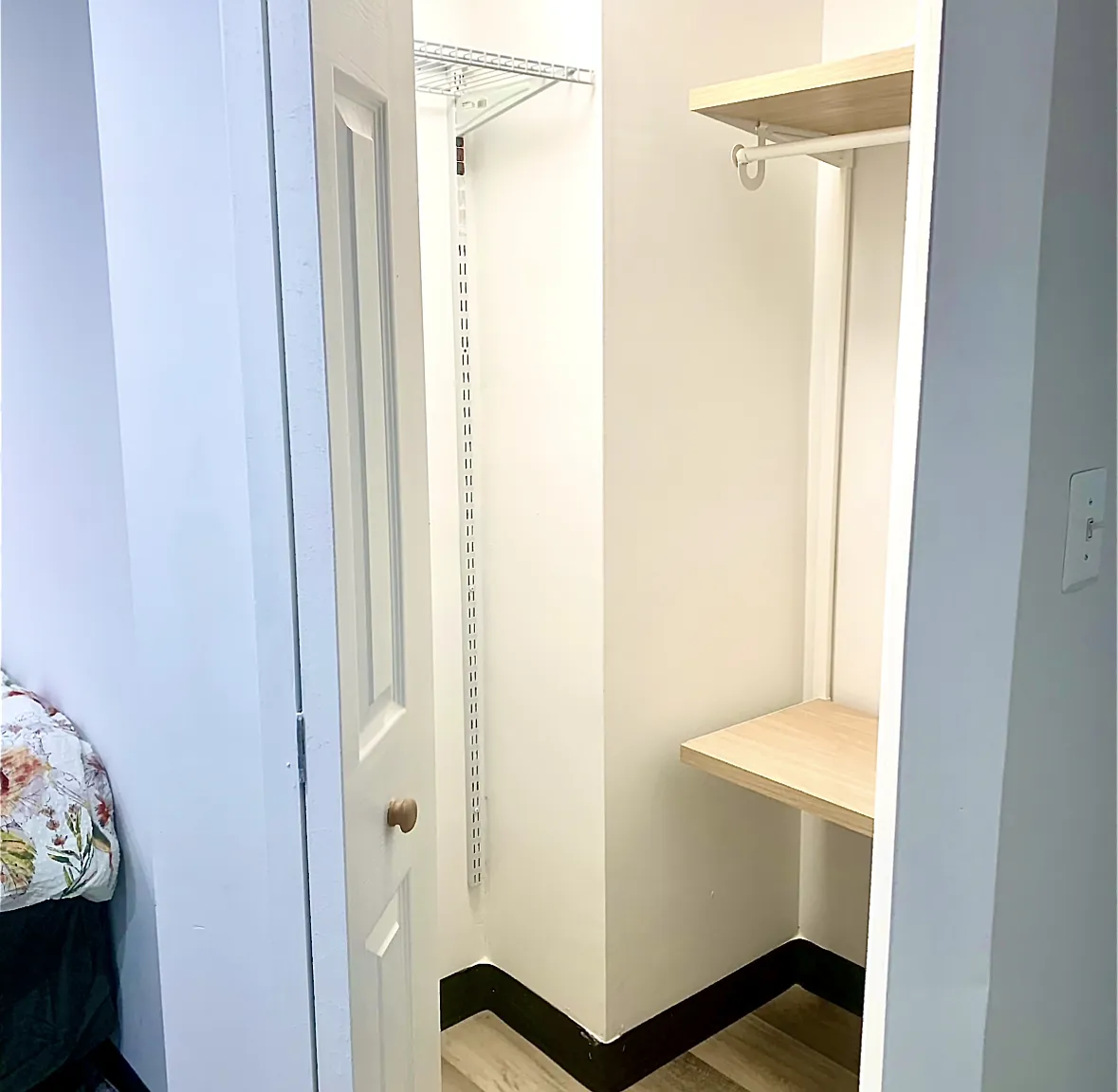 1 bed, 330 sqft, $1,100 — Photo 3