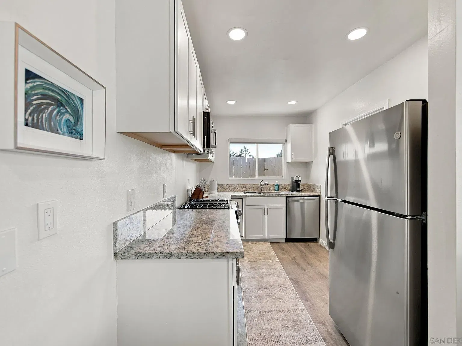 2 bed, 2.0 bath, 920 sqft, $6,000 — Photo 4