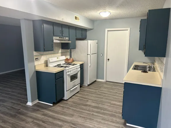 1732 De Forest Ln, Hanover Park, IL 60133