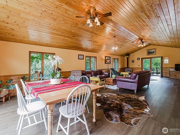 5th image of 1174 SW Harper Road