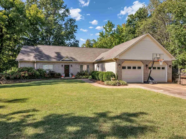 178 Reynolds Dr, Rogersville, AL 35652