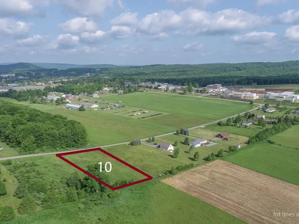10 Sunset Dr, Oakland, MD 21550