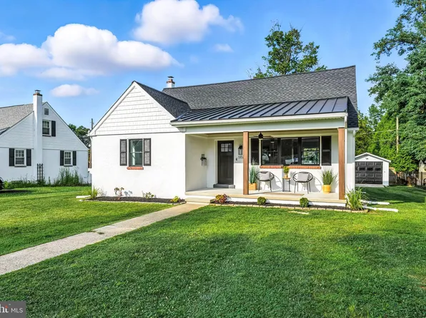 107 Greenview Dr, West Chester, PA 19382