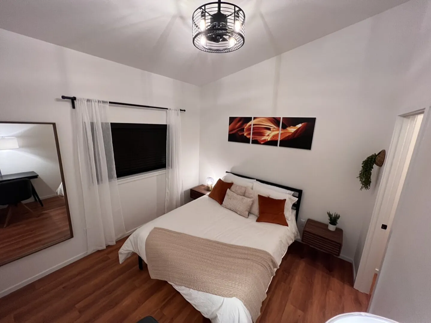 Entire Unit. Private. Brand new 1 bed / 1 bath. Don't wait! — Photo 3