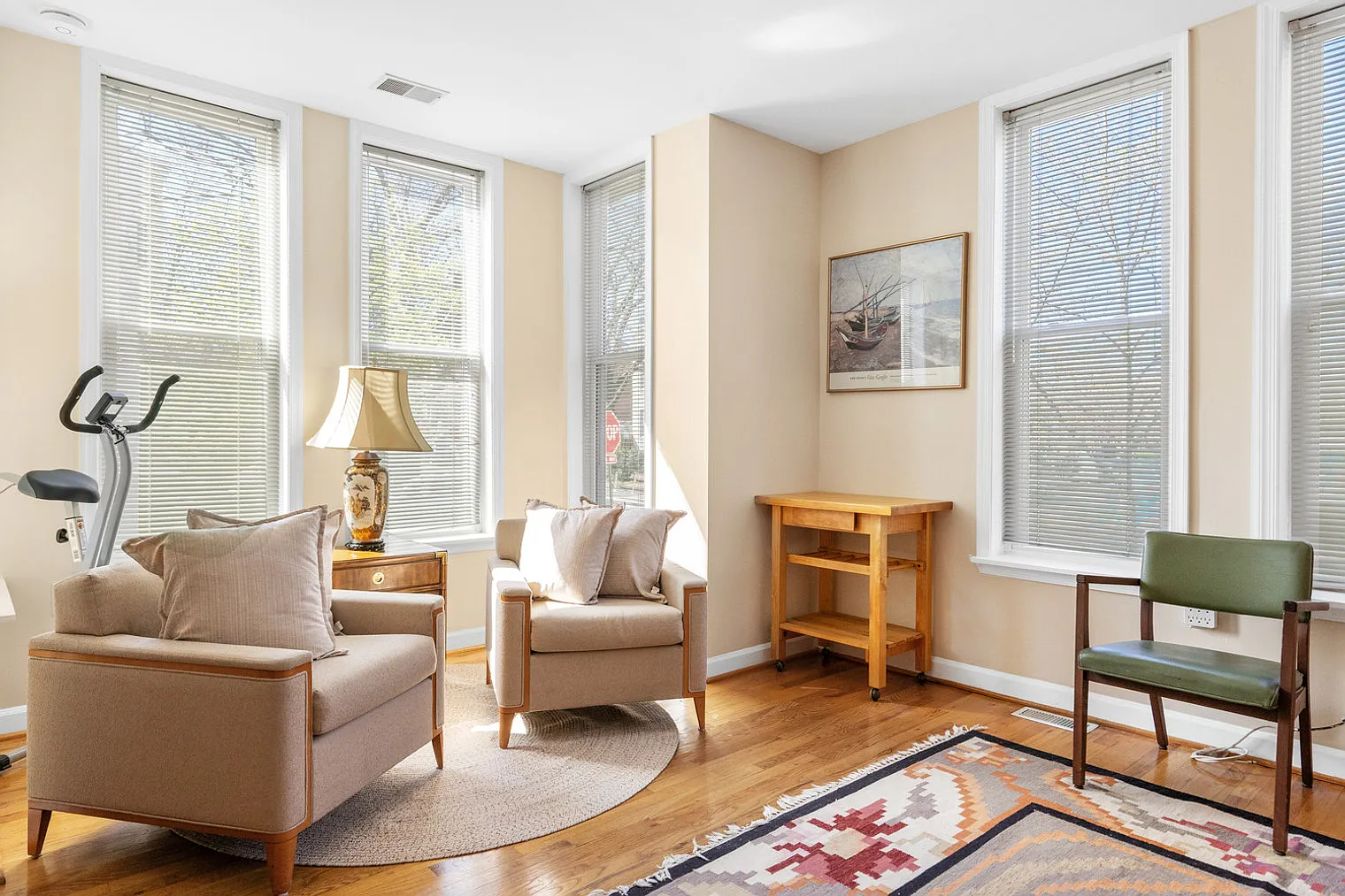 3 bed, 1.0 bath, 25833 sqft, $6,387 — Photo 2