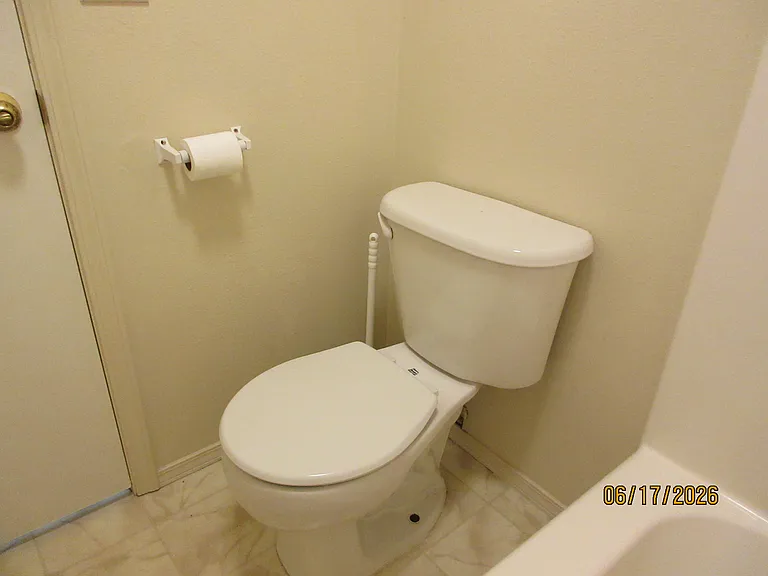 3 bed, 2.0 bath, $1,550 — Photo 13