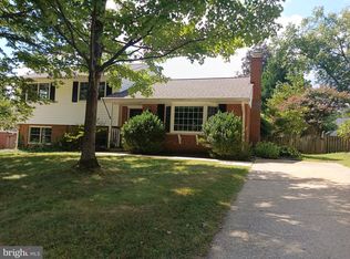 8104 Hatteras Ln, Springfield, VA 22151