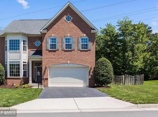 22822 Oakgrove Rd, Sterling, VA 20166